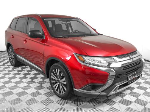 Red Diamond 2020 Mitsubishi Outlander ES