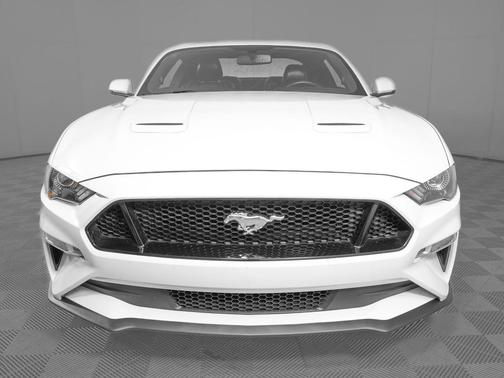 Oxford White 2020 Ford Mustang GT Premium
