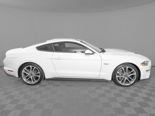 Oxford White 2020 Ford Mustang GT Premium