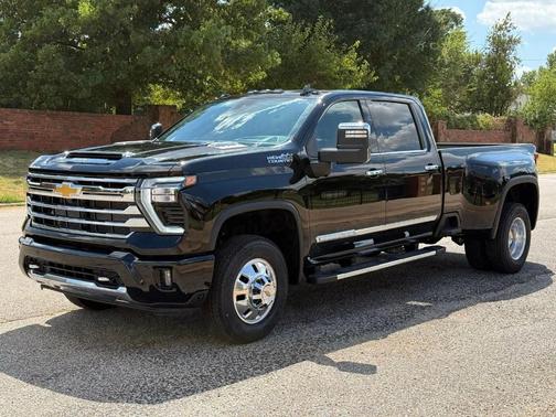 2025 Chevrolet Silverado 3500 High Country