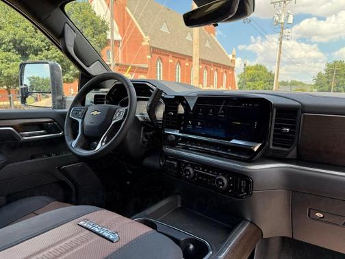 2025 Chevrolet Silverado 3500 High Country