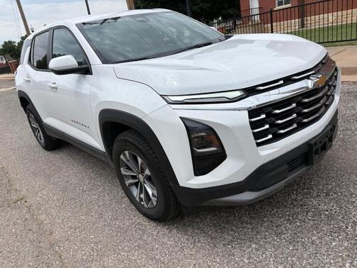 Summit White 2026 Chevrolet Equinox LT