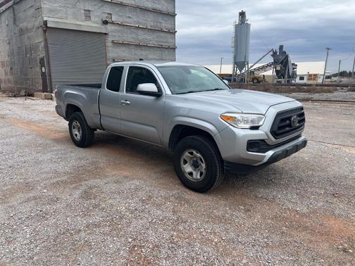 2022 Toyota Tacoma SR