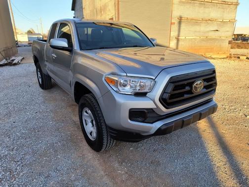 2022 Toyota Tacoma SR