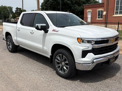 Summit White 2026 Chevrolet Silverado 1500 LT