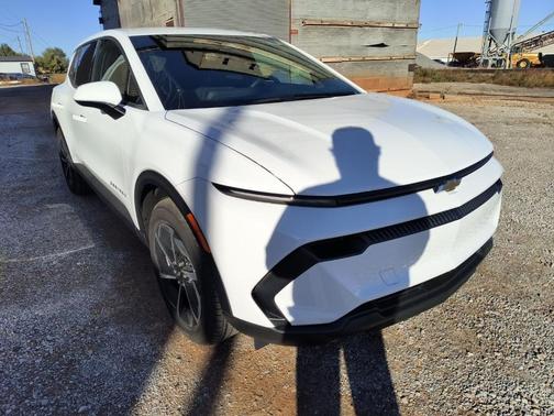 2026 Chevrolet Equinox EV LT 1