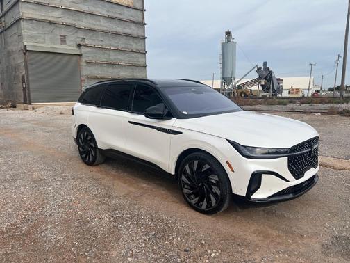 2024 Lincoln Nautilus Reserve