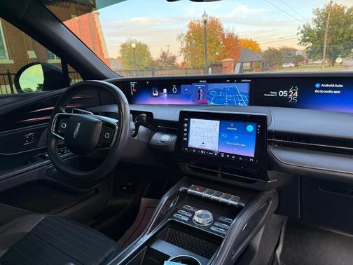 2024 Lincoln Nautilus Reserve