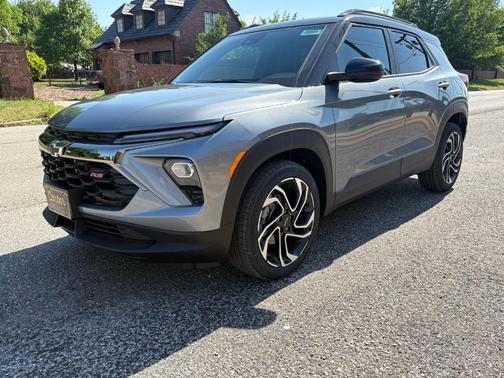 Sterling Gray Metallic 2026 Chevrolet Trailblazer RS