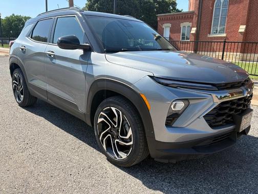 Sterling Gray Metallic 2026 Chevrolet Trailblazer RS