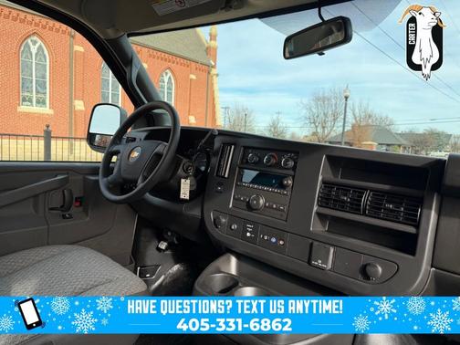 2025 Chevrolet Express 3500 LS