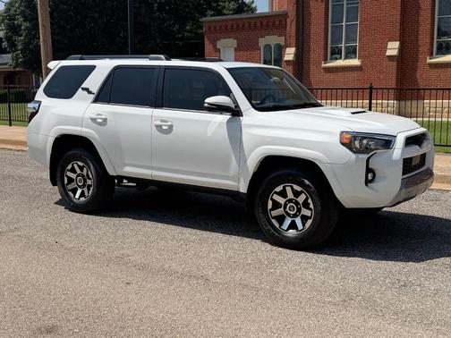 Ice 2024 Toyota 4Runner TRD Off Road Premium