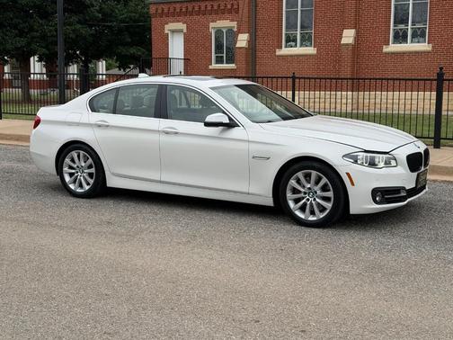 Alpine White 2016 BMW 535 i xDrive