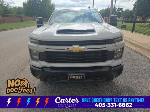 White Sand 2026 Chevrolet Silverado 2500 Custom