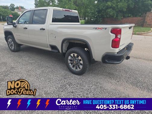 White Sand 2026 Chevrolet Silverado 2500 Custom