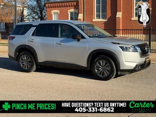 2024 Nissan Pathfinder S