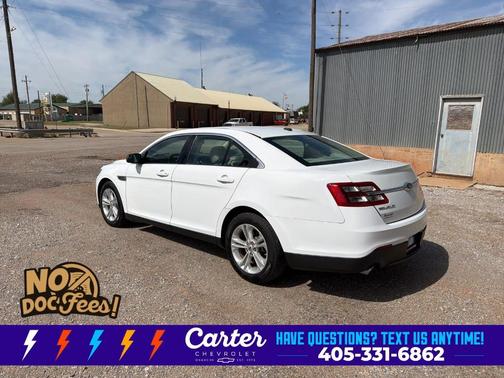 Oxford White 2019 Ford Taurus SE