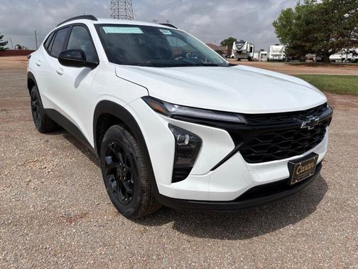 Summit White 2026 Chevrolet Trax LT