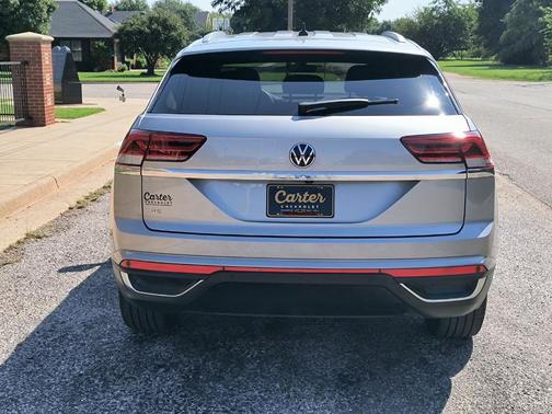 2022 Volkswagen Atlas Cross Sport 2.0T SE w/Technology
