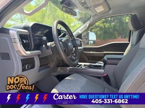Oxford White 2024 Ford F-250 XLT