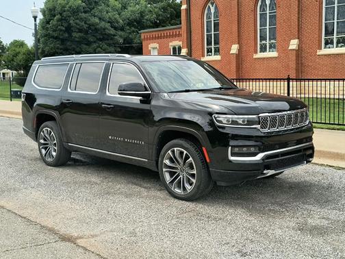 2023 Jeep Grand Wagoneer L Series III