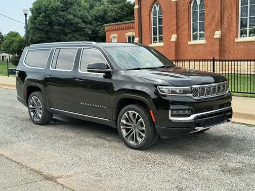 2023 Jeep Grand Wagoneer L Series III
