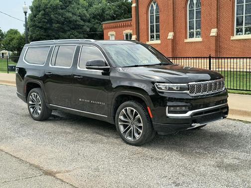 2023 Jeep Grand Wagoneer L Series III