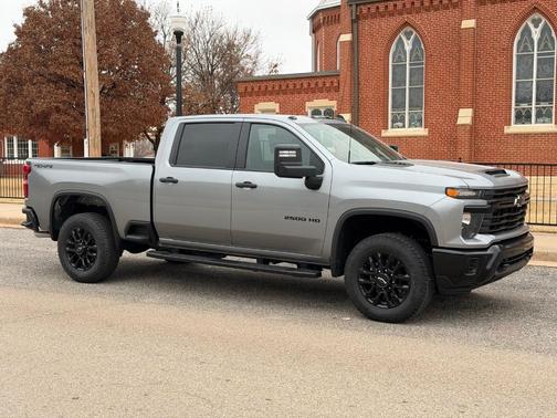 2026 Chevrolet Silverado 2500 Custom