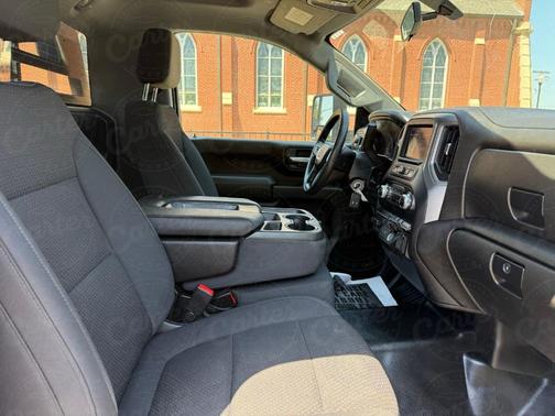 2022 GMC Sierra 2500 Pro