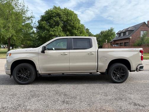 White Sand 2026 Chevrolet Silverado 1500 RST