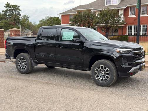 Black 2026 Chevrolet Colorado Z71