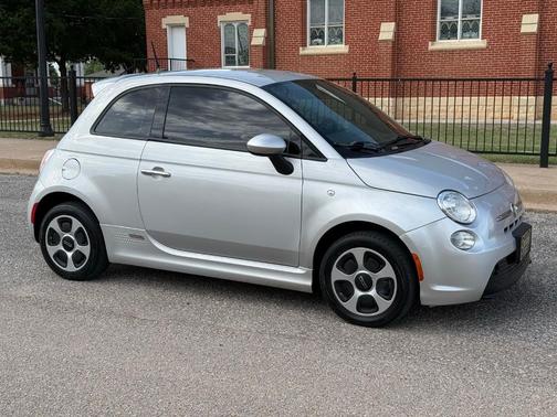 2014 FIAT 500e Battery Electric