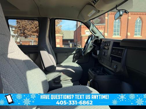 2025 Chevrolet Express 3500 LS