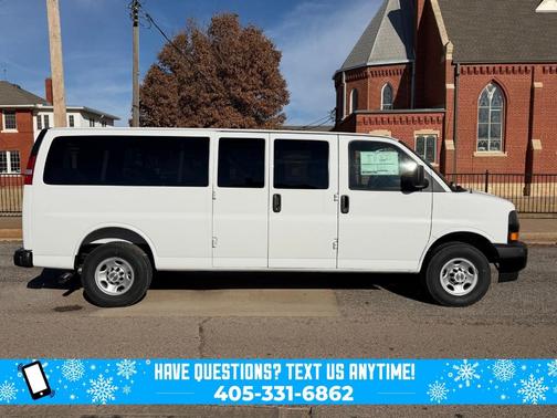 2025 Chevrolet Express 3500 LS