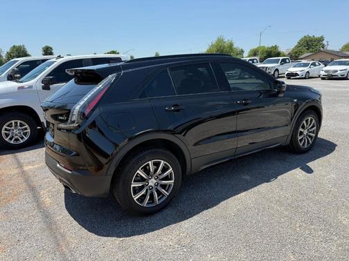 Stellar Black Metallic 2022 Cadillac XT4 Sport