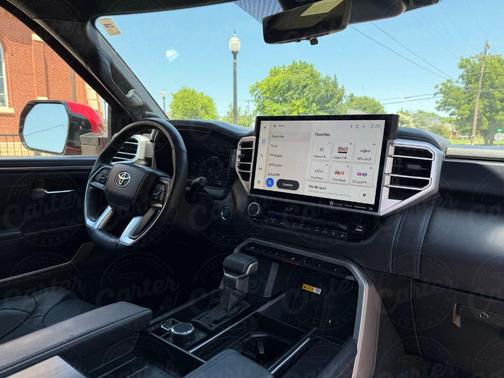 2024 Toyota Tundra Hybrid Platinum