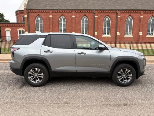 Sterling Gray Metallic 2026 Chevrolet Equinox LT