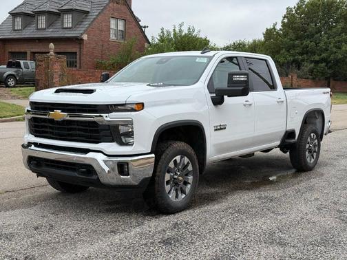 2025 Chevrolet Silverado 3500 LT