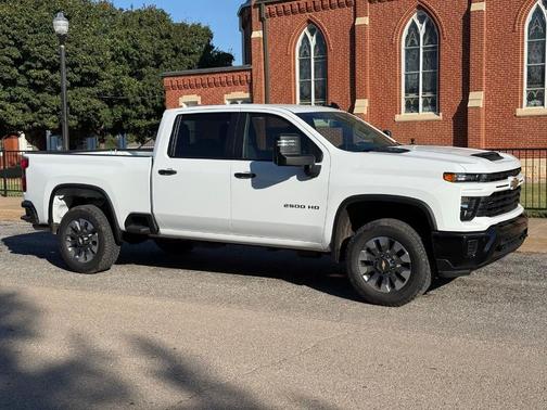 2026 Chevrolet Silverado 2500 Custom