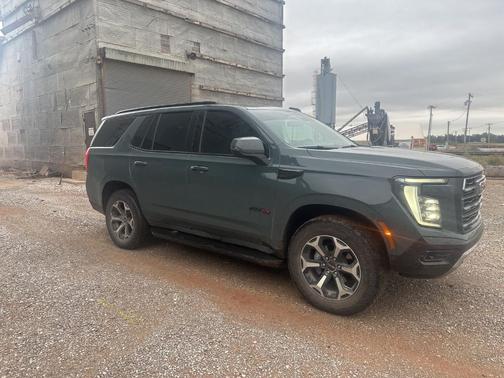 2025 GMC Yukon AT4