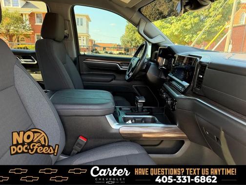 Summit White 2025 Chevrolet Silverado 1500 LT