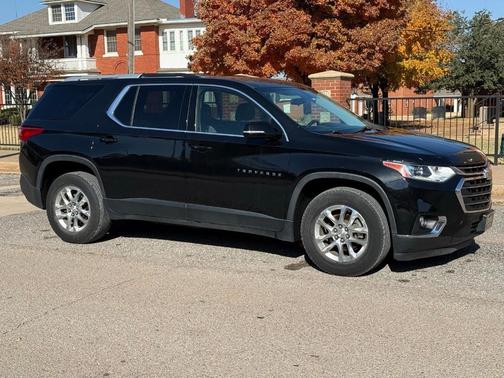 2018 Chevrolet Traverse LT Cloth