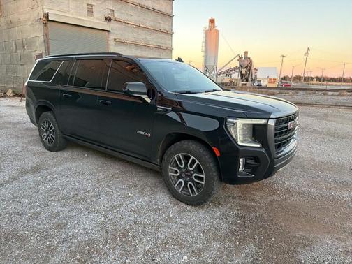 2023 GMC Yukon XL AT4