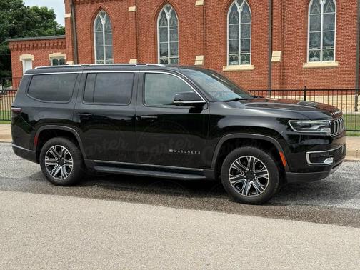 2022 Jeep Wagoneer Series III
