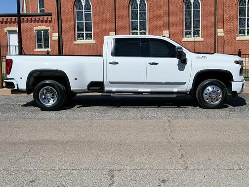 2024 Chevrolet Silverado 3500 High Country