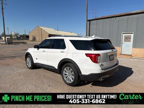White 2022 Ford Explorer King Ranch