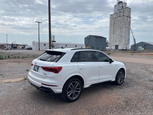 2023 Audi Q3 45 S line Premium
