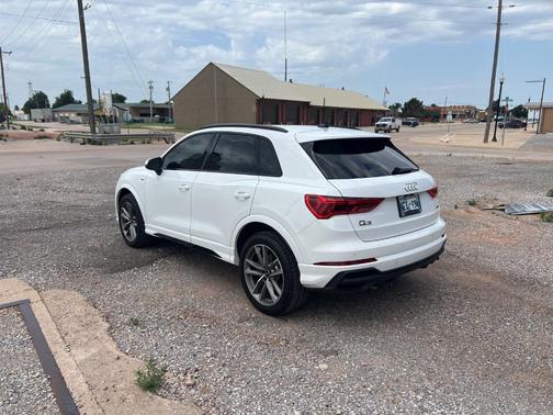 2023 Audi Q3 45 S line Premium