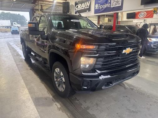 2024 Chevrolet Silverado 2500 Custom