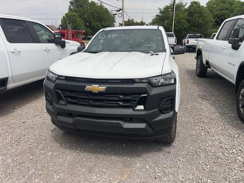 Summit White 2026 Chevrolet Colorado WT